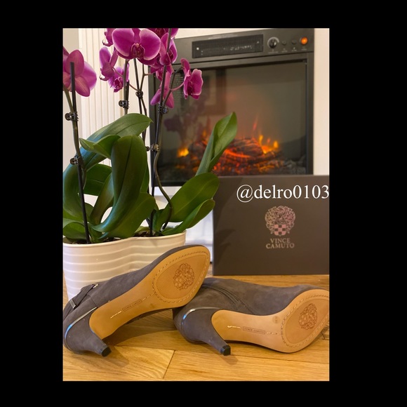 Vince Camuto Vinisha Bootie - Picture 4 of 8